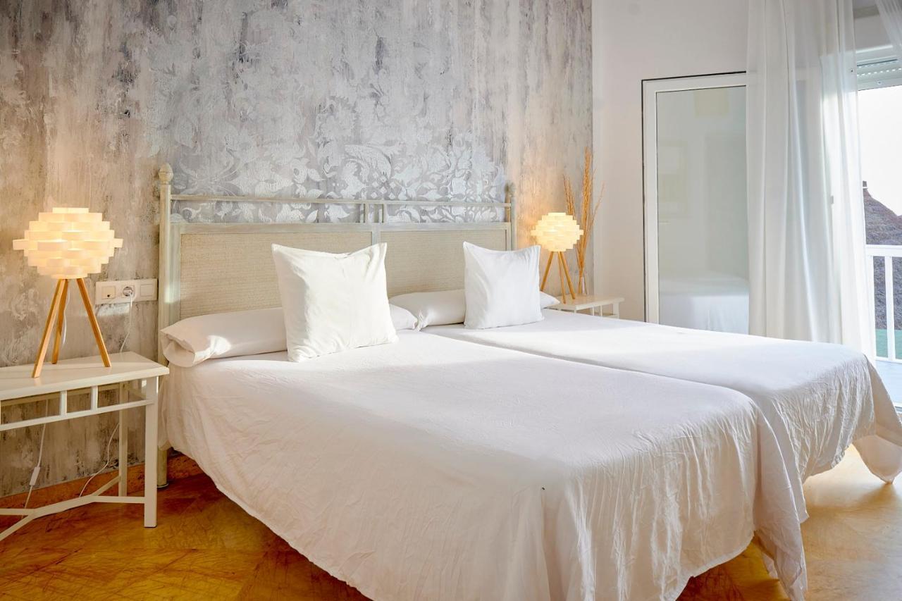 Labrena Hotel Лос Канос де Мека Екстериор снимка