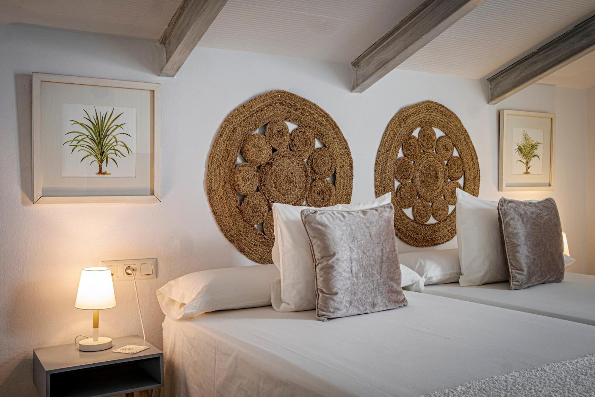 Labrena Hotel Лос Канос де Мека Екстериор снимка